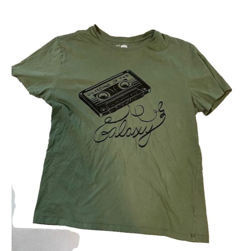 Gap Guardians Galaxy T-Shirt L Green Marvel Cassette Tape Retro Comic Tee